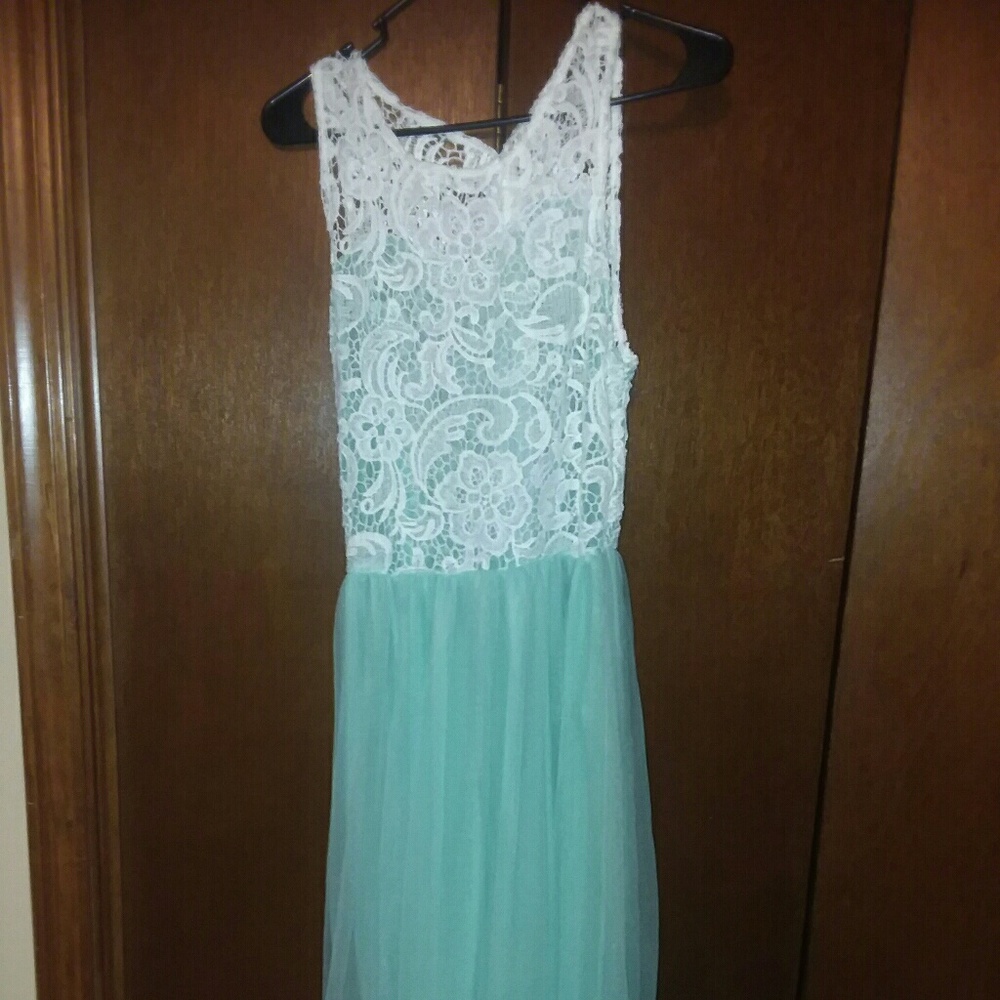 A beautiful teal and white dress